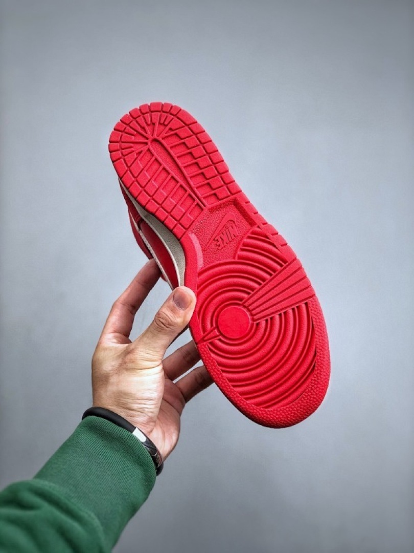 Nike SB Dunk High First Use University Red view
